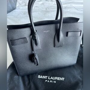 Saint Laurent
Sac De Jour Small Top-Handle Bag in Pebbled Leather